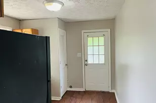 217 W Central Ave, Griffin, GA 30223 - Photo 6
