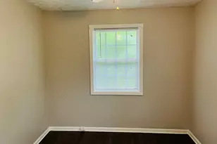 217 W Central Ave, Griffin, GA 30223 - Photo 10