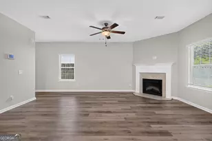 572 Brightleaf Cir, Hinesville, GA 31313 - Photo 12