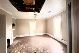 205 S McDougald Ave, Pine Mountain, GA 31822 - Photo 6