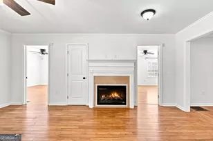 1047 SW Peeples Street SW, Atlanta, GA 30310 - Photo 6