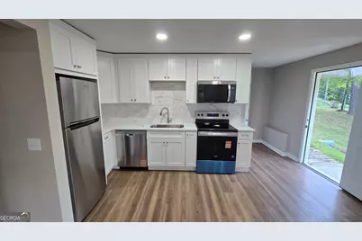 3025 Mangum Drive #UNIT B, Cumming, GA 30041 - Photo 2
