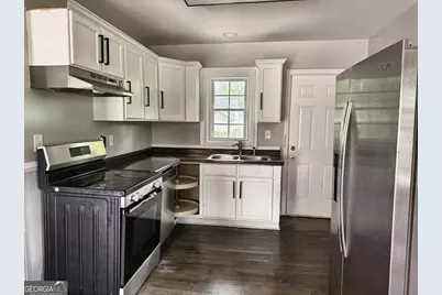 1328 Womack Avenue, East Point, GA 30344 - Photo 8