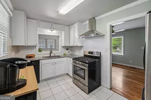 2120 Meadowbrook Ln SE, Marietta, GA 30067 - Photo 8
