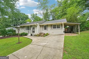 2120 Meadowbrook Ln SE, Marietta, GA 30067 - Photo 2