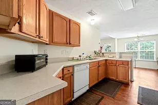 4353 Flat Stone Ln, Snellville, GA 30039 - Photo 10