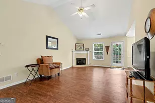 4353 Flat Stone Ln, Snellville, GA 30039 - Photo 4