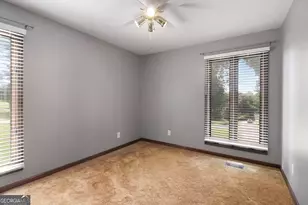 114 Meadowland Trail, Lagrange, GA 30240 - Photo 18