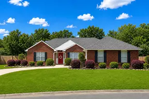 326 Silver Cir, Warner Robins, GA 31093 - Photo 1