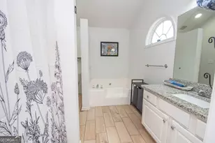 22 Lexington Dr, Grantville, GA 30220 - Photo 18