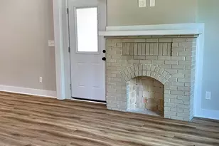 148 Holmes St, Barnesville, GA 30204 - Photo 12