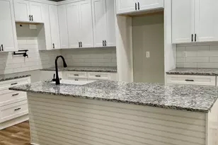 148 Holmes St, Barnesville, GA 30204 - Photo 8
