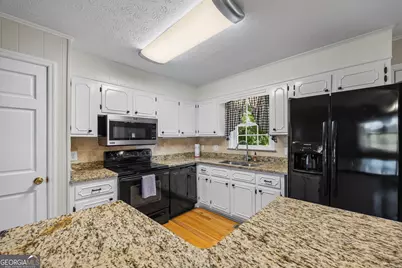 8050 Hog Mountain Road, Statham, GA 30666 - Photo 14