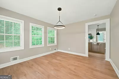 8986 Mandarin Drive, Jonesboro, GA 30236 - Photo 10