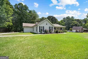 55 Manor Cir, Sharpsburg, GA 30277 - Photo 32