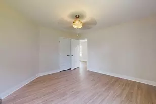 2 N Roundtree St, Statesboro, GA 30458 - Photo 6
