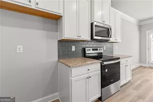 24 Richardson St, Winder, GA 30680 - Photo 12