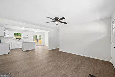2005 Watergate Lane, Tunnel Hill, GA 30755 - Photo 4
