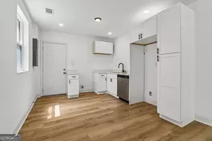 1355 Graymont Dr SW, Atlanta, GA 30310 - Photo 8