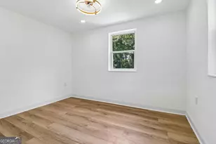 1355 Graymont Dr SW, Atlanta, GA 30310 - Photo 12