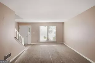 1001 Chapman Ln, Stone Mountain, GA 30088 - Photo 8