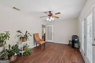 9002 Oakfield Dr, Statesboro, GA 30461 - Photo 6