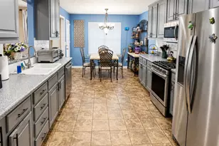 1214 Bramlett Oak Ct, Lawrenceville, GA 30045 - Photo 8