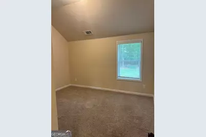 320 Homestead Cir, Forsyth, GA 31029 - Photo 2