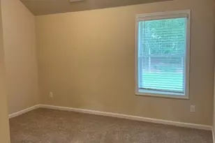 320 Homestead Cir, Forsyth, GA 31029 - Photo 2