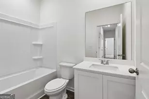 36 Crescent Blvd, Carrollton, GA 30116 - Photo 2