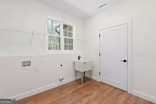 2478 Fischer Rd, Sharpsburg, GA 30277 - Photo 12