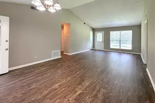 813 Post Oak Cir, Lawrenceville, GA 30046 - Photo 8