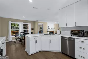 315 Bordeaux Ct, Atlanta, GA 30331 - Photo 40