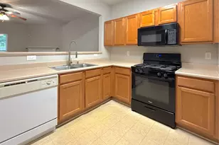 3845 Grovemont Pl, Duluth, GA 30096 - Photo 10