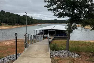 268 Park Pl Dr, Lavonia, GA 30553 - Photo 2