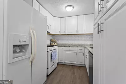 2560 Walton Way SW, Marietta, GA 30060 - Photo 10