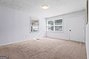 2560 Walton Way SW, Marietta, GA 30060 - Photo 6