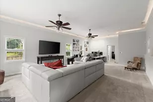 6350 N Hampton Dr, Sandy Springs, GA 30328 - Photo 58