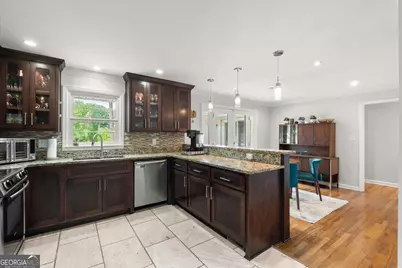 6350 N Hampton Drive, Sandy Springs, GA 30328 - Photo 26