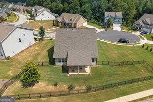 352 Chestnut Chase, Hoschton, GA 30548 - Photo 2