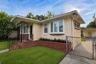 916 Carver St, Savannah, GA 31415 - Photo 4