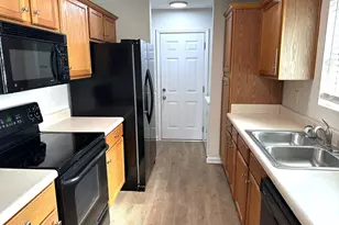 124 Bridgewater Cir, Athens, GA 30601 - Photo 4