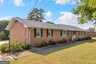 1229 Crestview Dr, Elberton, GA 30635 - Photo 24