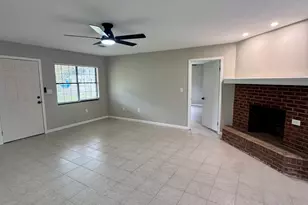 33 Hester St, Hazlehurst, GA 31539 - Photo 8