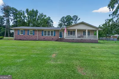 1830 Walnut Avenue NE, Milledgeville, GA 31061 - Photo 2