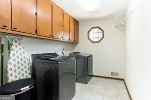 2431 Chimney Top Ln, Snellville, GA 30078 - Photo 34
