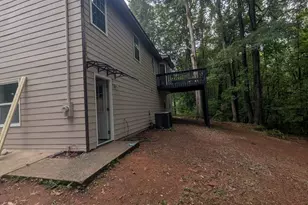 656 River Bend Dr, Jonesboro, GA 30238 - Photo 2