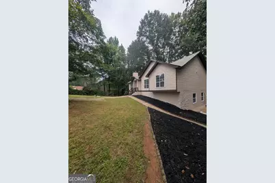656 River Bend Drive, Jonesboro, GA 30238 - Photo 2