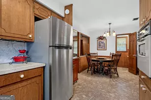 106 Iris Dr, Lagrange, GA 30241 - Photo 16