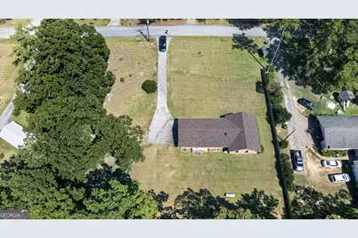 106 Iris Drive, Lagrange, GA 30241 - Photo 2